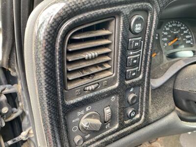 2004 GMC Sierra 2500 SLT 4dr Crew Cab SLT 4x4   - Photo 18 - Coombs, BC V0R 1M0