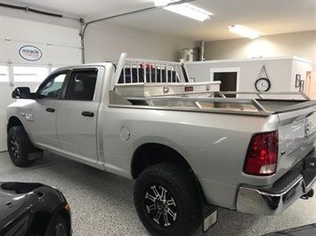 2014 RAM 3500 SLT one owner- 6.4 Hemi V8  Crew Cab - Photo 5 - Coombs, BC V0R 1M0