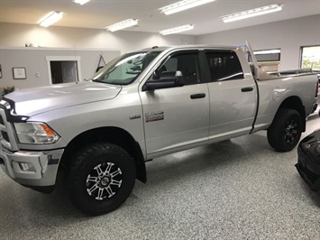 2014 RAM 3500 SLT one owner- 6.4 Hemi V8  Crew Cab - Photo 1 - Coombs, BC V0R 1M0