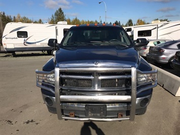 2003 Dodge Ram 3500 SLT 4dr Quad Cab SLT Dually Diesel 6speed manual   - Photo 2 - Coombs, BC V0R 1M0