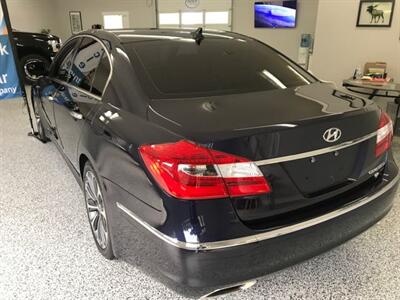 2013 Hyundai Genesis 5.0L R-Spec Leather, Sunroof, Lane Departure   - Photo 4 - Coombs, BC V0R 1M0