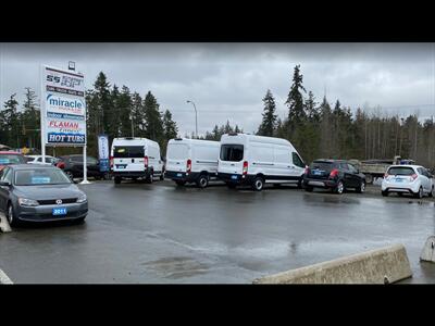 2013 Dodge Challenger SRT8 392 with 6 speed Manual Sunroof Leather Navi   - Photo 50 - Coombs, BC V0R 1M0