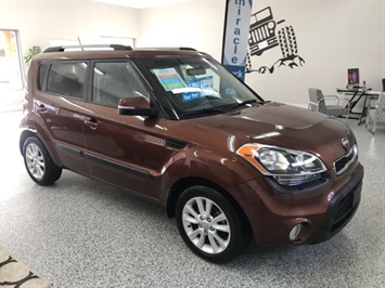 2012 Kia Soul 2.0L 2u Heated Seats , A/C , Auto   - Photo 5 - Coombs, BC V0R 1M0