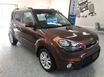 2012 Kia Soul 2.0L 2u Heated Seats , A/C , Auto   - Photo 9 - Coombs, BC V0R 1M0