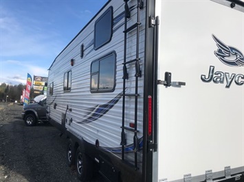 2015 Jayco Octane SL Toy Hauler Sleeps 6 with fueling station   - Photo 15 - Coombs, BC V0R 1M0