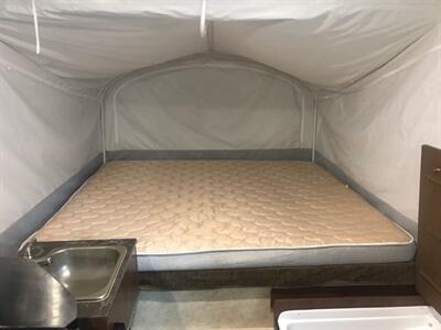 2017 Jayco Jay Sport 12SC Power Lift option Sleeps 7, We Finance Trailers   - Photo 7 - Coombs, BC V0R 1M0