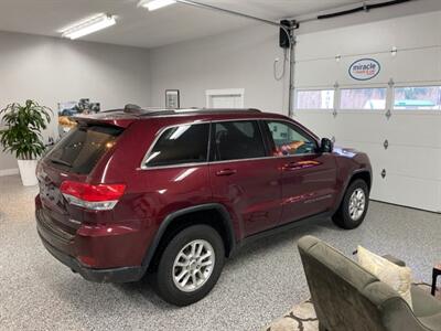 2018 Jeep Grand Cherokee Laredo 4x4 One Owner No Accidents Back up Camera   - Photo 9 - Coombs, BC V0R 1M0