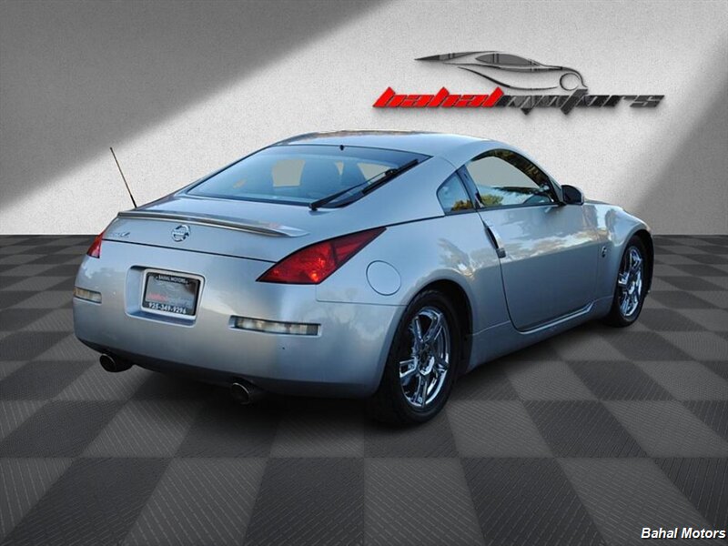 2003 Nissan 350Z Touring photo 10