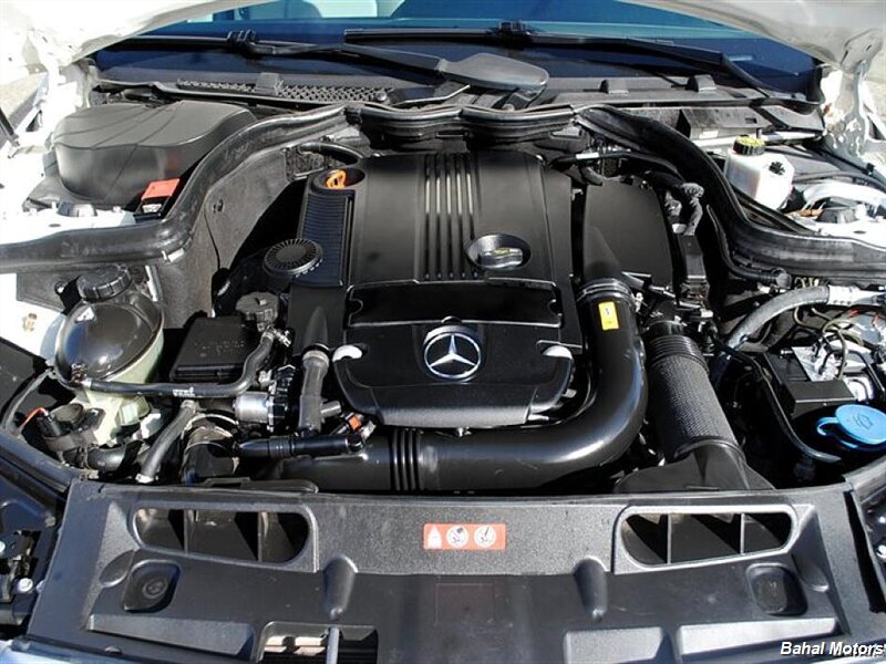 2012 Mercedes-Benz C-Class C250 Luxury photo 4