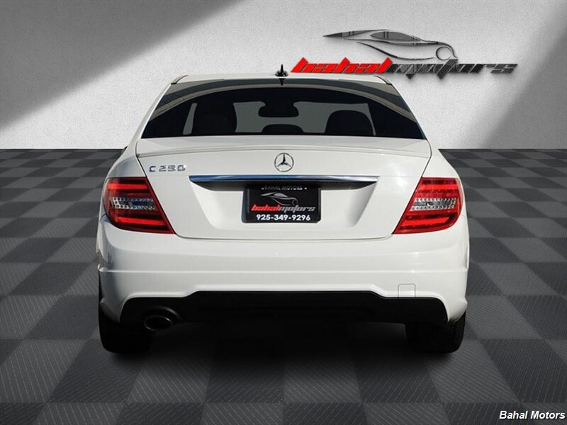 2012 Mercedes-Benz C-Class C250 Luxury photo 9