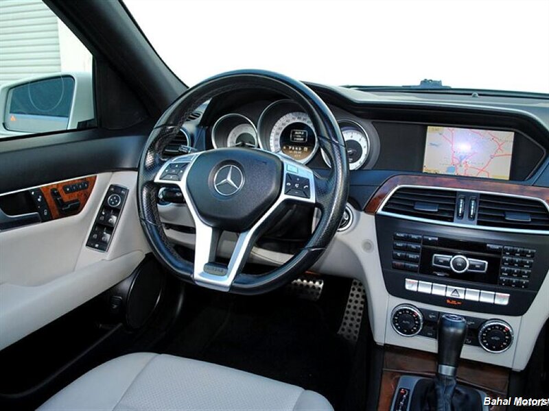 2012 Mercedes-Benz C-Class C250 Luxury photo 13