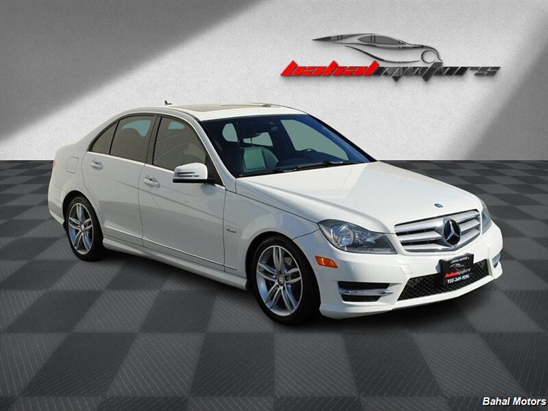 2012 Mercedes-Benz C-Class C250 Luxury photo 1