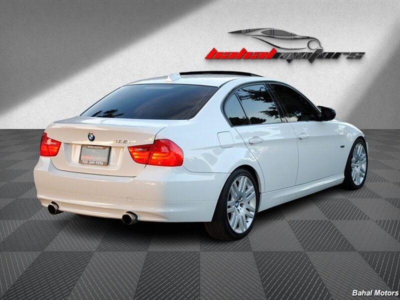 2010 BMW 3 Series 335i photo 10