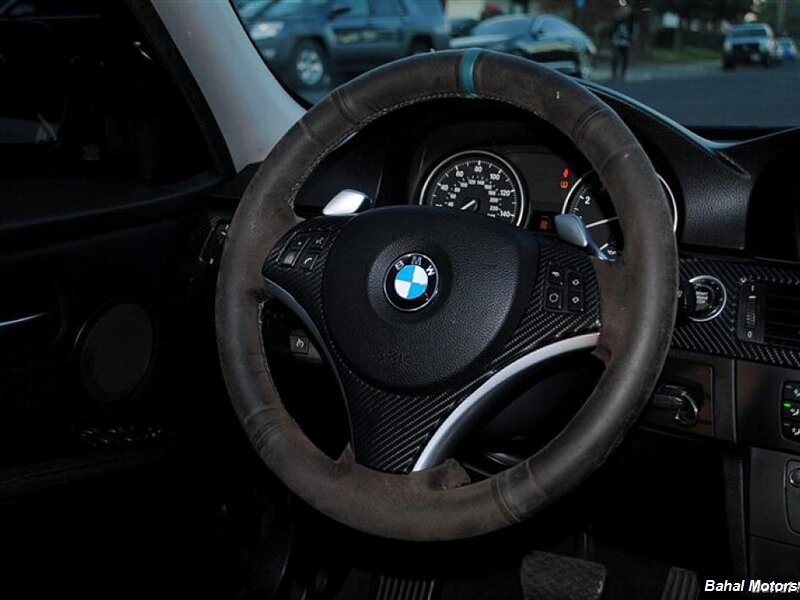 2010 BMW 3 Series 335i photo 12