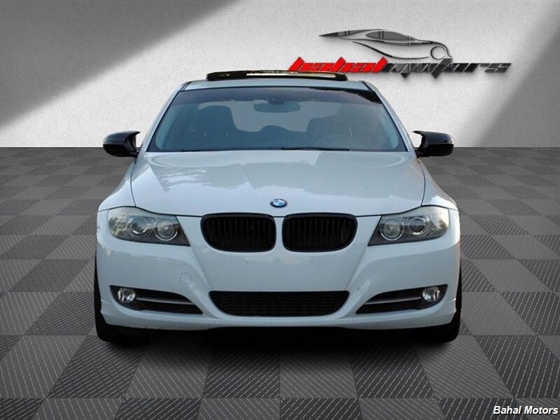 2010 BMW 3 Series 335i photo 2