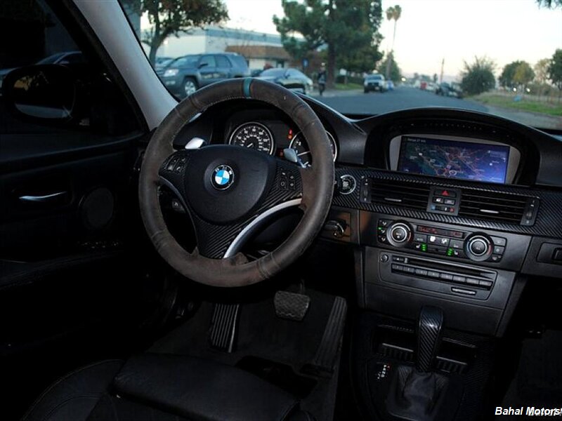 2010 BMW 3 Series 335i photo 11