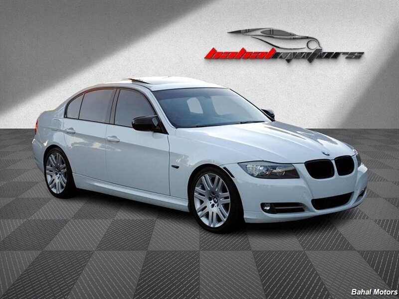 2010 BMW 3 Series 335i photo 1