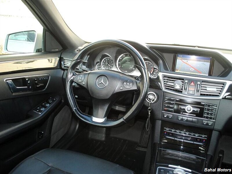 2010 Mercedes-Benz E-Class E550 Luxury photo 10