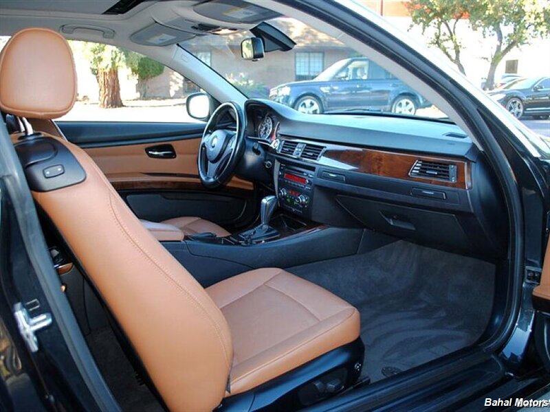 2012 BMW 3 Series 328i photo 21