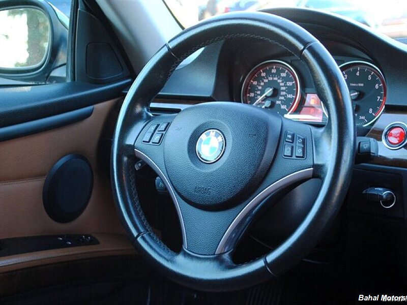 2012 BMW 3 Series 328i photo 12