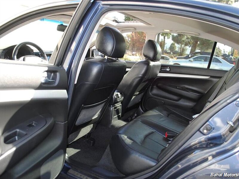 2009 INFINITI G Sedan 37x photo 21