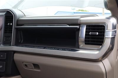 2025 Ford F-350 Platinum HI OUTPUT 6.7L DIESEL 22S AND 37S LOADED - Photo 36 - Gresham, OR 97030