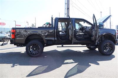 2025 Ford F-350 Platinum HI OUTPUT 6.7L DIESEL 22S AND 37S LOADED - Photo 45 - Gresham, OR 97030