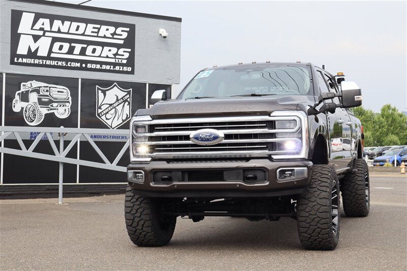 2025 Ford F-350 Platinum  HI OUTPUT 6.7L DIESEL 22S AND 37S LOADED - Photo 1 - Gresham, OR 97030