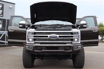 2025 Ford F-350 Platinum HI OUTPUT 6.7L DIESEL 22S AND 37S LOADED - Photo 46 - Gresham, OR 97030