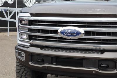 2025 Ford F-350 Platinum HI OUTPUT 6.7L DIESEL 22S AND 37S LOADED - Photo 9 - Gresham, OR 97030