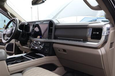 2025 Ford F-350 Platinum HI OUTPUT 6.7L DIESEL 22S AND 37S LOADED - Photo 35 - Gresham, OR 97030