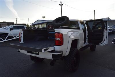 2018 GMC Sierra 2500 SLT  18 K MILES LIFTED DIESEL TRUCK 4X4 - Photo 30 - Gresham, OR 97030