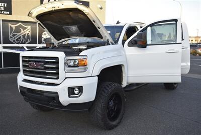 2018 GMC Sierra 2500 SLT  18 K MILES LIFTED DIESEL TRUCK 4X4 - Photo 29 - Gresham, OR 97030