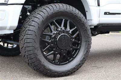 2026 Ford F-450 LARIAT  LIFTED F 450 AVALANCHE  ON 22 " RIMS ON 37 " TIRES LOADED - Photo 13 - Gresham, OR 97030