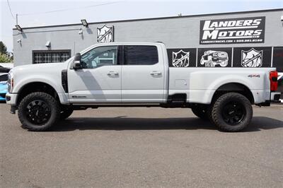 2026 Ford F-450 Super Duty PLATINUM DRW  AVALANCHE GREY LVLED ON 22 " RISM 37 " TIRES LOADED - Photo 2 - Gresham, OR 97030