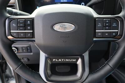 2026 Ford F-450 Super Duty PLATINUM DRW  AVALANCHE GREY LVLED ON 22 " RISM 37 " TIRES LOADED - Photo 21 - Gresham, OR 97030