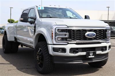 2026 Ford F-450 Super Duty PLATINUM DRW  AVALANCHE GREY LVLED ON 22 " RISM 37 " TIRES LOADED - Photo 7 - Gresham, OR 97030