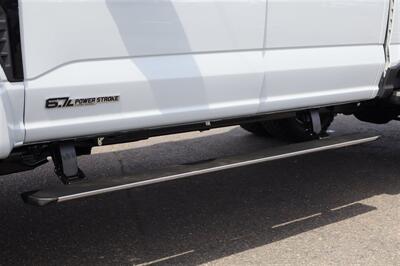 2026 Ford F-450 Super Duty PLATINUM DRW  AVALANCHE GREY LVLED ON 22 " RISM 37 " TIRES LOADED - Photo 15 - Gresham, OR 97030