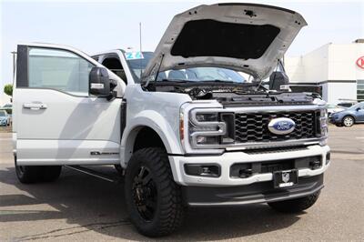 2026 Ford F-450 Super Duty PLATINUM DRW  AVALANCHE GREY LVLED ON 22 " RISM 37 " TIRES LOADED - Photo 43 - Gresham, OR 97030