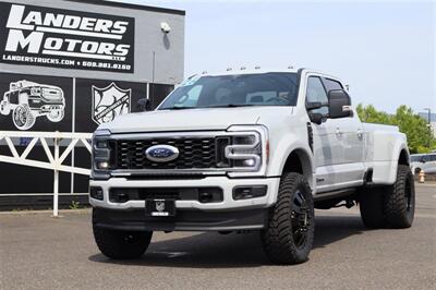 2026 Ford F-450 Super Duty PLATINUM DRW  AVALANCHE GREY LVLED ON 22 " RISM 37 " TIRES LOADED - Photo 1 - Gresham, OR 97030