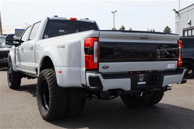 2026 Ford F-450 Super Duty PLATINUM DRW  AVALANCHE GREY LVLED ON 22 " RISM 37 " TIRES LOADED - Photo 3 - Gresham, OR 97030