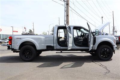 2026 Ford F-450 Super Duty PLATINUM DRW  AVALANCHE GREY LVLED ON 22 " RISM 37 " TIRES LOADED - Photo 42 - Gresham, OR 97030