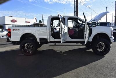 2025 Ford F-350 Platinum  LIFTED DIESEL TRUCK 4X4 LOADED - Photo 35 - Gresham, OR 97030