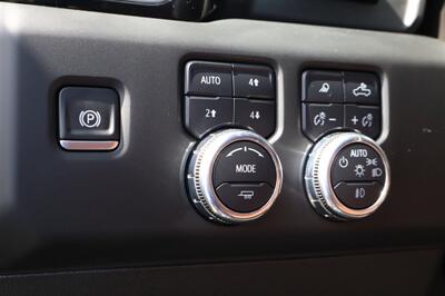 2025 GMC Sierra 3500 Denali Ultimate  LIFTED DIESEL 24  " RIMS 37 " TIRES TRUCK 4X4 LOADED - Photo 23 - Gresham, OR 97030