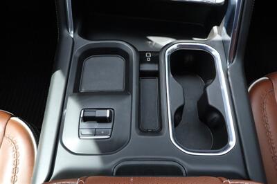 2025 GMC Sierra 3500 Denali Ultimate  LIFTED DIESEL 24  " RIMS 37 " TIRES TRUCK 4X4 LOADED - Photo 25 - Gresham, OR 97030