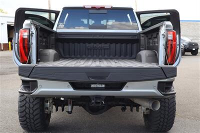 2025 GMC Sierra 3500 Denali Ultimate  LIFTED DIESEL 24  " RIMS 37 " TIRES TRUCK 4X4 LOADED - Photo 38 - Gresham, OR 97030