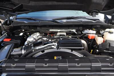 2025 GMC Sierra 3500 Denali Ultimate  LIFTED DIESEL 24  " RIMS 37 " TIRES TRUCK 4X4 LOADED - Photo 10 - Gresham, OR 97030