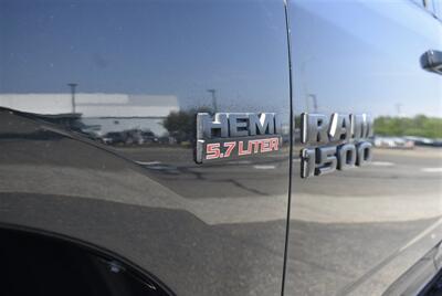 2015 RAM 1500 Sport  BLACK BLACK 4 DOOR - Photo 11 - Gresham, OR 97030