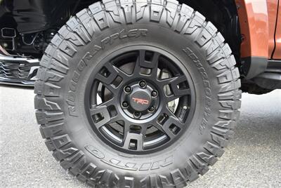 2024 Toyota 4Runner TRD Pro  LIFTED 35 " TIRES LEATHER LOADED EXTRAS - Photo 10 - Gresham, OR 97030