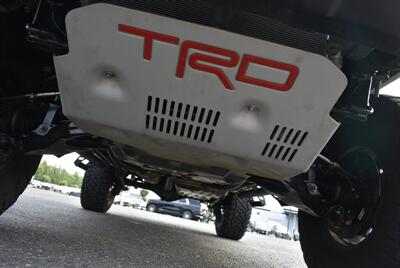 2024 Toyota 4Runner TRD Pro  LIFTED 35 " TIRES LEATHER LOADED EXTRAS - Photo 9 - Gresham, OR 97030
